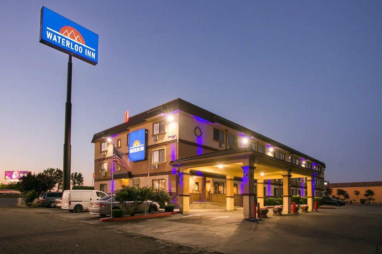 Americas Best Value Inn Stockton Buitenkant foto